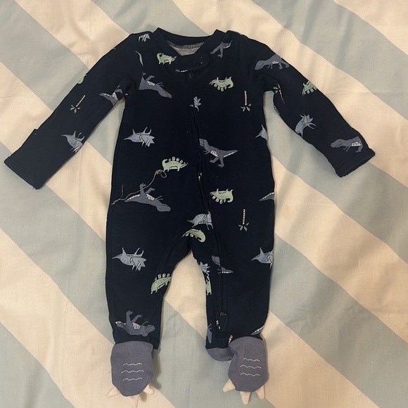 Carter's - pair of newborn fleece sleepers w/ 2-way zippers. - Picture 6 of 9